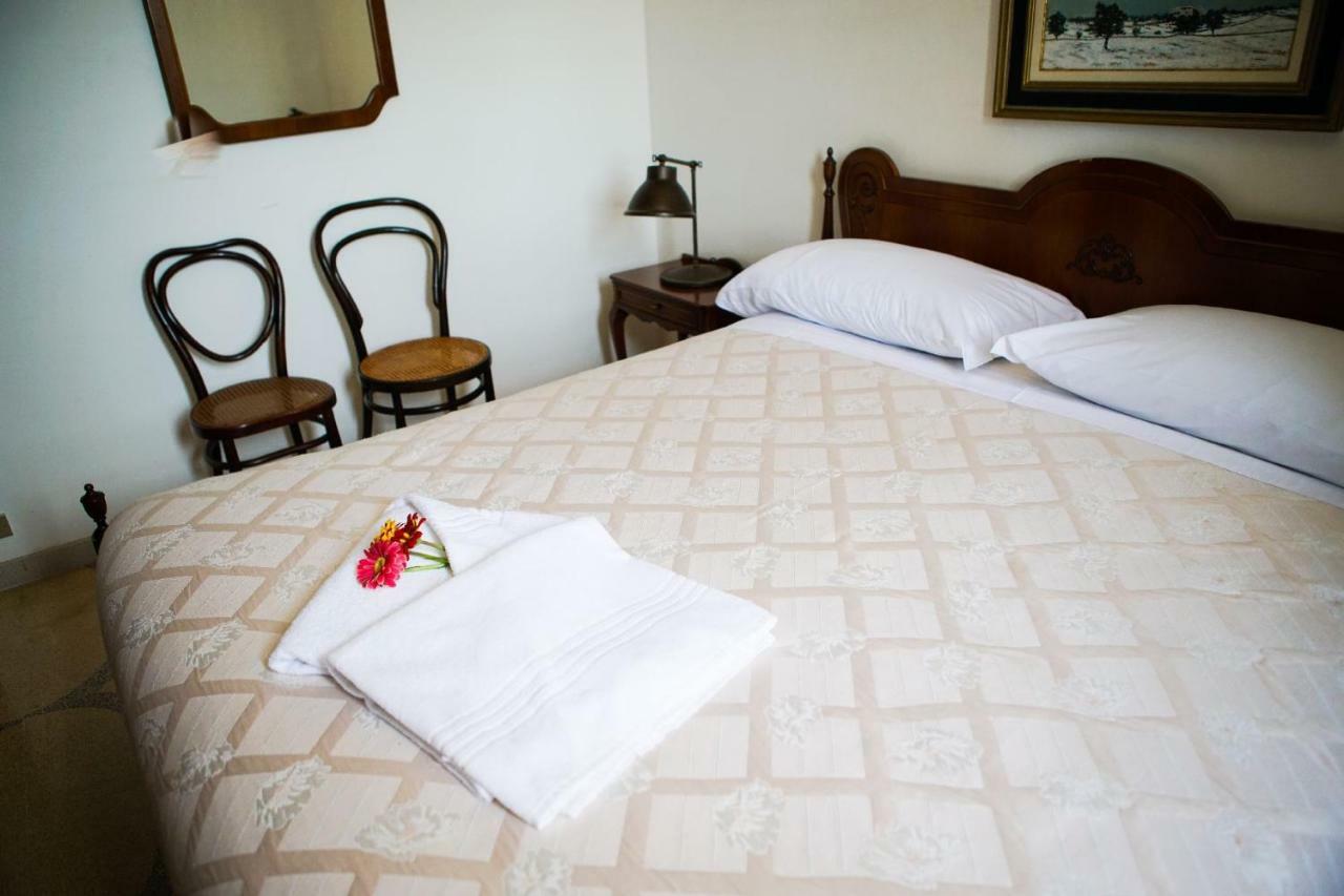 Masseria Guadiano Vecchio Santa Lucia  外观 照片